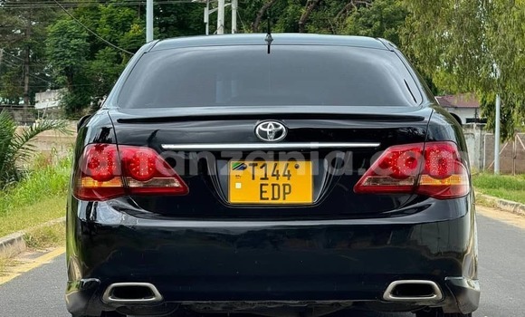 Buy Used Toyota Crown Black Car in Dar es Salaam in Dar es Salaam Buy Used Toyota Crown Black Car in Dar es Salaam in Dar es Salaam