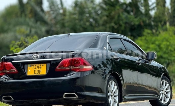 Buy Used Toyota Crown Black Car in Dar es Salaam in Dar es Salaam Buy Used Toyota Crown Black Car in Dar es Salaam in Dar es Salaam