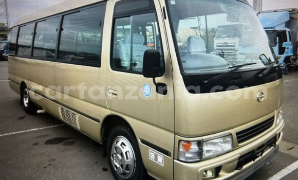 Nunua Imported Toyota Coaster Nyingine Gari ndani ya Dar es Salaam nchini Dar es Salaam