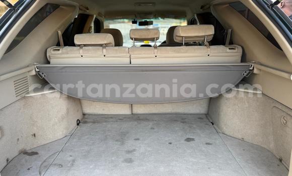 Buy Used Toyota Harrier Green Car in Dar es Salaam in Dar es Salaam Buy Used Toyota Harrier Green Car in Dar es Salaam in Dar es Salaam