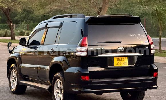 Nunua Ilio tumika Toyota Prado Nyeusi Gari ndani ya Dar es Salaam nchini Dar es Salaam