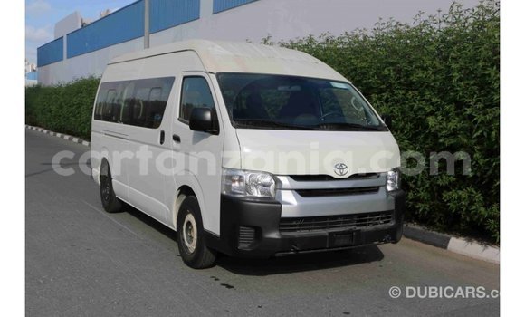 Nunua Imported Toyota Hiace Nyeupe Gari ndani ya Import - Dubai nchini Arusha Nunua Imported Toyota Hiace Nyeupe Gari ndani ya Import - Dubai nchini Arusha