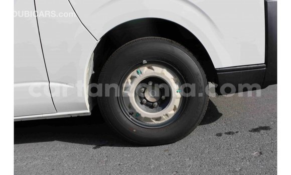 Nunua Imported Toyota Hiace Nyeupe Gari ndani ya Import - Dubai nchini Arusha Nunua Imported Toyota Hiace Nyeupe Gari ndani ya Import - Dubai nchini Arusha