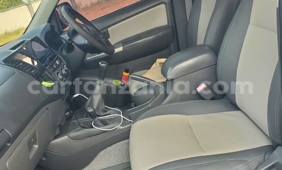 Buy Used Toyota Hilux White Car in Dar es Salaam in Dar es Salaam Buy Used Toyota Hilux White Car in Dar es Salaam in Dar es Salaam