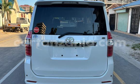 Nunua Mpya Toyota Noah Nyeupe Gari ndani ya Dar es Salaam nchini Dar es Salaam Nunua Mpya Toyota Noah Nyeupe Gari ndani ya Dar es Salaam nchini Dar es Salaam