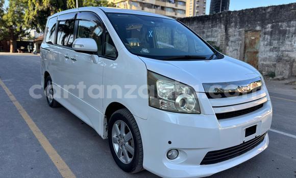 Nunua Mpya Toyota Noah Nyeupe Gari ndani ya Dar es Salaam nchini Dar es Salaam Nunua Mpya Toyota Noah Nyeupe Gari ndani ya Dar es Salaam nchini Dar es Salaam