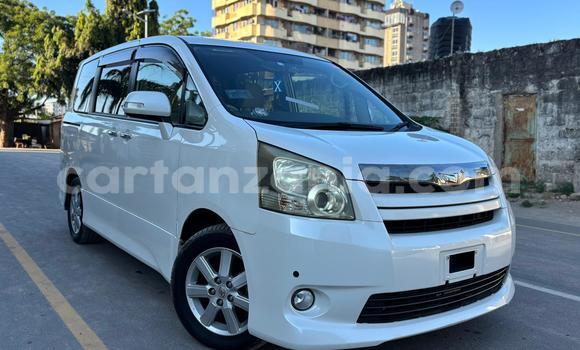 Nunua Mpya Toyota Noah Nyeupe Gari ndani ya Dar es Salaam nchini Dar es Salaam Nunua Mpya Toyota Noah Nyeupe Gari ndani ya Dar es Salaam nchini Dar es Salaam