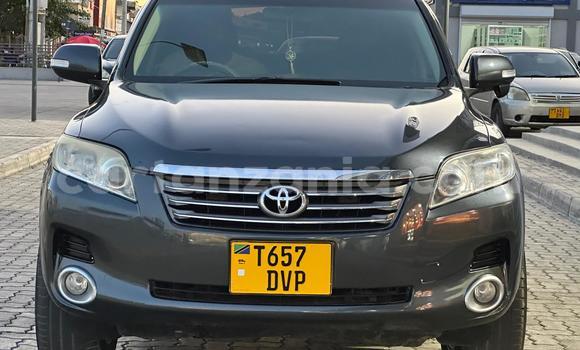 Buy Used Toyota Vanguard Beige Car in Dar es Salaam in Dar es Salaam