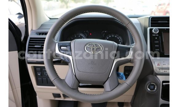 Nunua Imported Toyota Prado Nyeusi Gari ndani ya Import - Dubai nchini Arusha Nunua Imported Toyota Prado Nyeusi Gari ndani ya Import - Dubai nchini Arusha