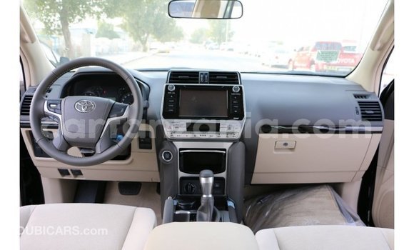 Nunua Imported Toyota Prado Nyeusi Gari ndani ya Import - Dubai nchini Arusha Nunua Imported Toyota Prado Nyeusi Gari ndani ya Import - Dubai nchini Arusha