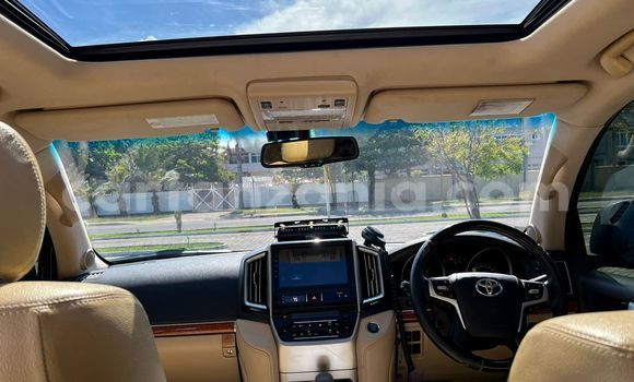 Buy Used Toyota Land Cruiser Black Car in Dar es Salaam in Dar es Salaam Buy Used Toyota Land Cruiser Black Car in Dar es Salaam in Dar es Salaam