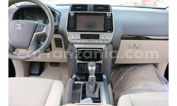 Nunua Imported Toyota Prado Nyeusi Gari ndani ya Import - Dubai nchini Arusha Nunua Imported Toyota Prado Nyeusi Gari ndani ya Import - Dubai nchini Arusha