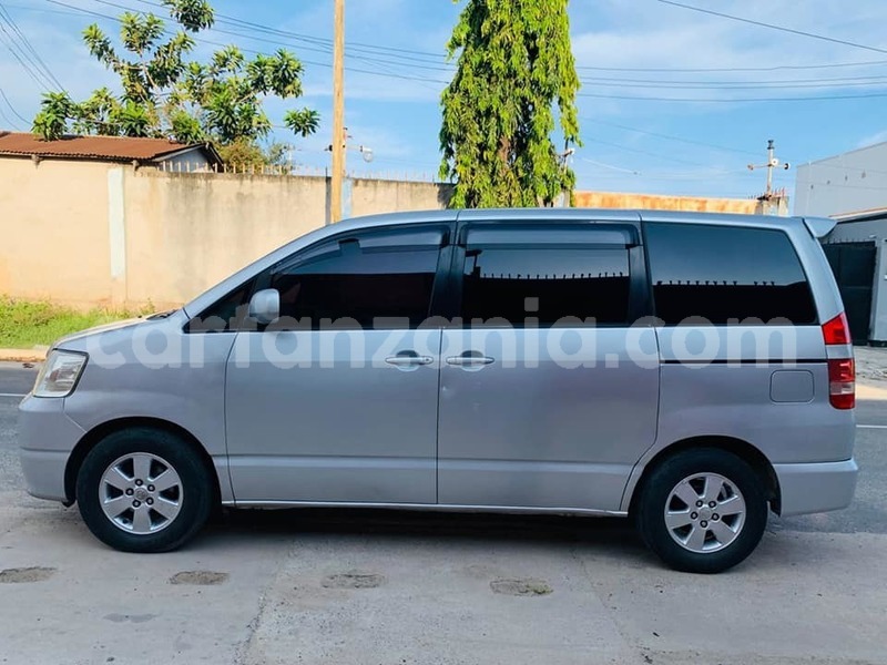 Big with watermark toyota noah dodoma bahi 24404