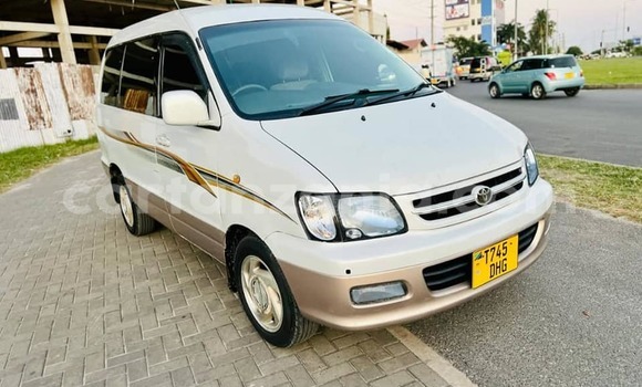 Buy Used Toyota Noah White Car in Buhigwe in Kigoma Buy Used Toyota Noah White Car in Buhigwe in Kigoma