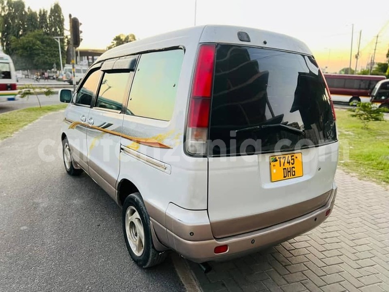 Big with watermark toyota noah kigoma buhigwe 24405