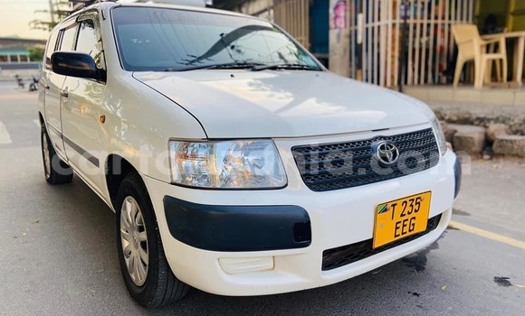 Buy Used Toyota Succeed White Car in Biharamulo in Kagera