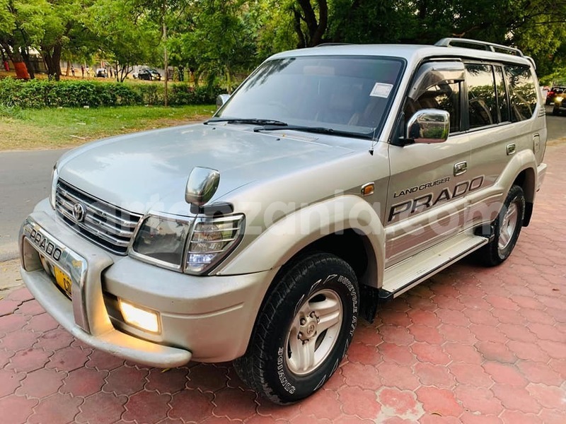 Big with watermark toyota land cruiser simiyu bariadi 24409