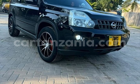 Nunua Ilio tumika Nissan XβTrail Nyeusi Gari ndani ya Biharamulo nchini Kagera Nunua Ilio tumika Nissan XβTrail Nyeusi Gari ndani ya Biharamulo nchini Kagera