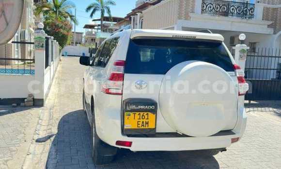 Buy Used Toyota Prado White Car in Biharamulo in Kagera Buy Used Toyota Prado White Car in Biharamulo in Kagera