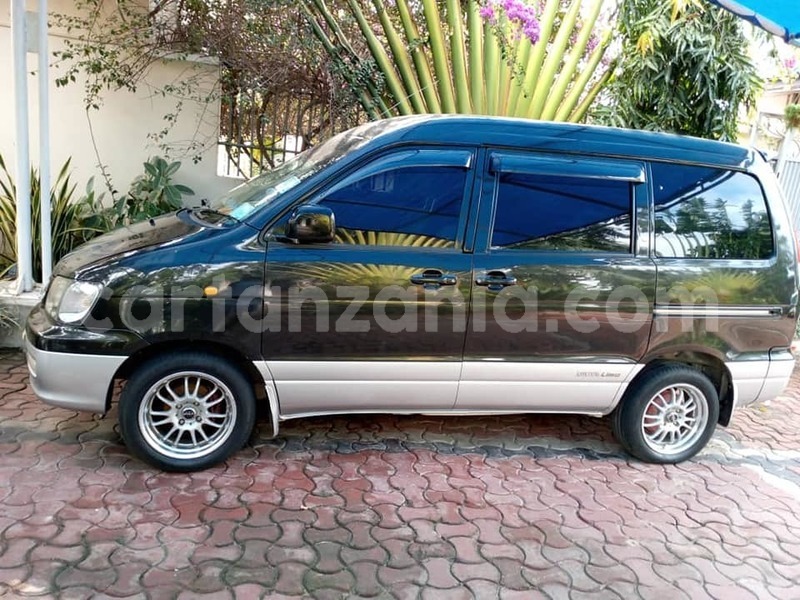 Big with watermark toyota noah simiyu bariadi 24444