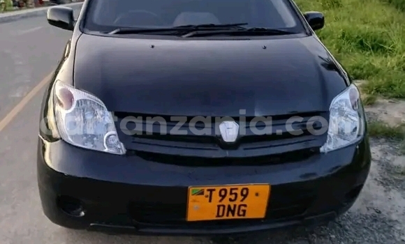 Buy Used Toyota IST Black Car in Chemba in Dodoma