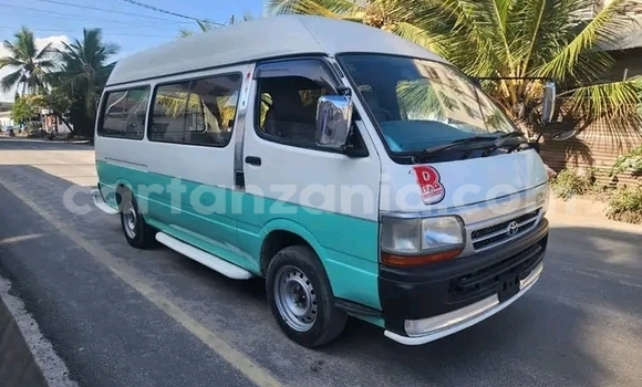 Buy Used Toyota Hiace Other Car in Chake Chake in Pemba South Buy Used Toyota Hiace Other Car in Chake Chake in Pemba South