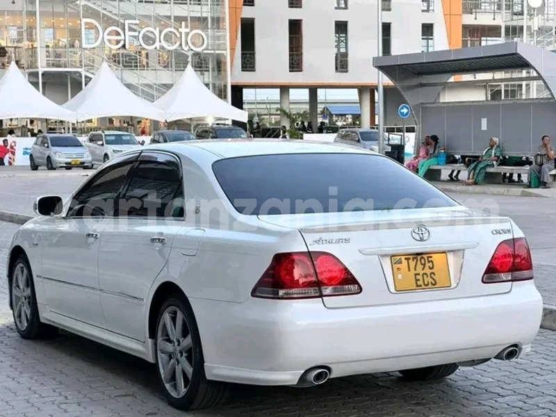 Big with watermark toyota crown kigoma buhigwe 24468