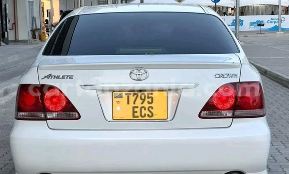 Buy Used Toyota Crown White Car in Buhigwe in Kigoma Buy Used Toyota Crown White Car in Buhigwe in Kigoma