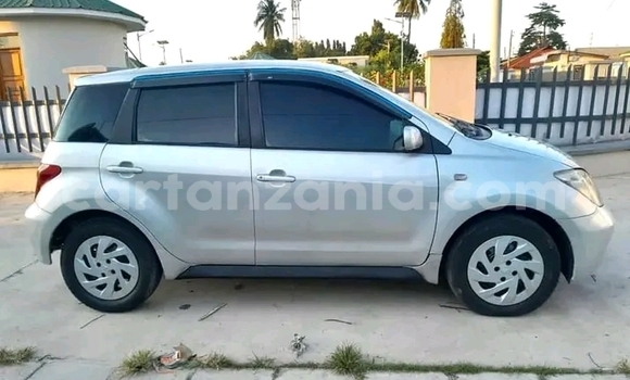 Buy Used Toyota IST Other Car in Chemba in Dodoma