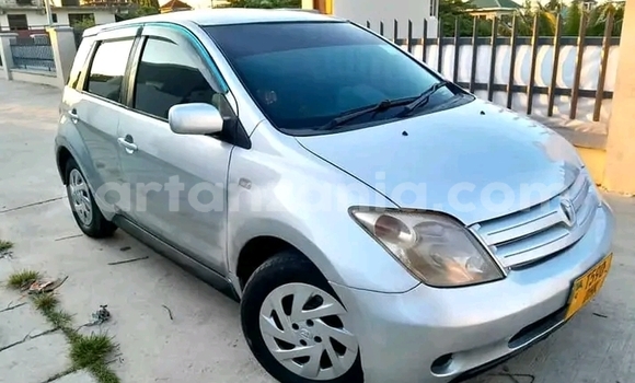 Buy Used Toyota IST Other Car in Chemba in Dodoma Buy Used Toyota IST Other Car in Chemba in Dodoma