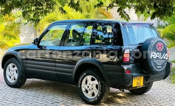 Buy Used Toyota RAV4 Green Car in Ileje in Mbeya Buy Used Toyota RAV4 Green Car in Ileje in Mbeya