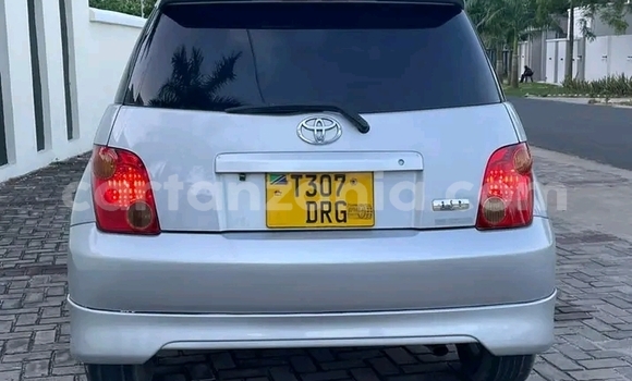Buy Used Toyota IST White Car in Chake Chake in Pemba South Buy Used Toyota IST White Car in Chake Chake in Pemba South