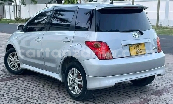 Buy Used Toyota IST White Car in Chake Chake in Pemba South Buy Used Toyota IST White Car in Chake Chake in Pemba South