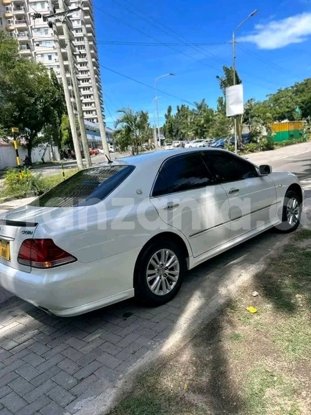 Big with watermark toyota crown kigoma buhigwe 24475