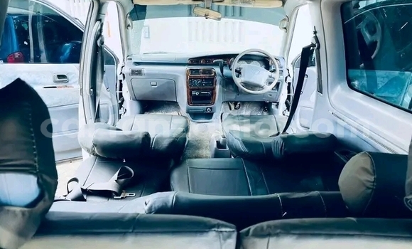 Buy Used Toyota Noah White Car in Bariadi in Simiyu