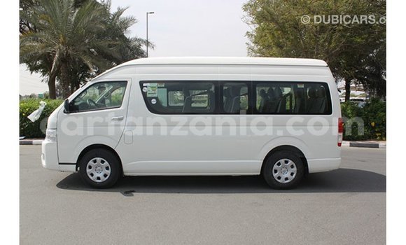 Nunua Imported Toyota Hiace Nyeupe Gari ndani ya Import - Dubai nchini Arusha Nunua Imported Toyota Hiace Nyeupe Gari ndani ya Import - Dubai nchini Arusha
