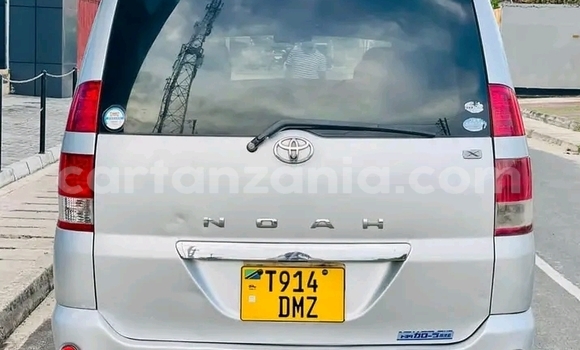 Buy Used Toyota Noah White Car in Buhigwe in Kigoma Buy Used Toyota Noah White Car in Buhigwe in Kigoma