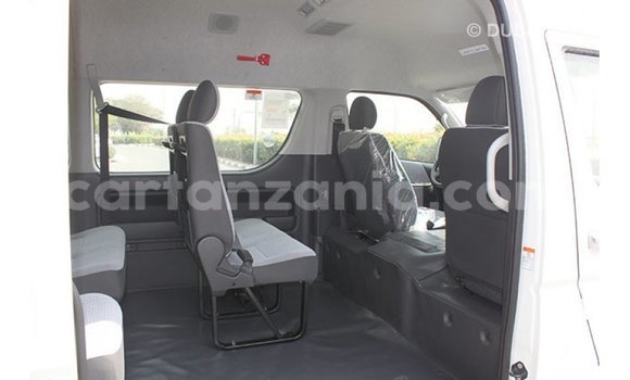 Nunua Imported Toyota Hiace Nyeupe Gari ndani ya Import - Dubai nchini Arusha Nunua Imported Toyota Hiace Nyeupe Gari ndani ya Import - Dubai nchini Arusha