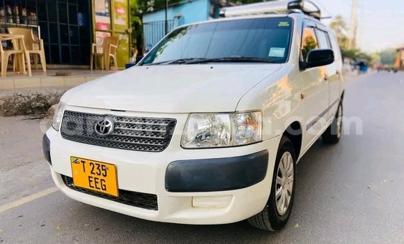 Buy Used Toyota Succeed White Car in Biharamulo in Kagera Buy Used Toyota Succeed White Car in Biharamulo in Kagera