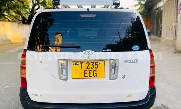 Buy Used Toyota Succeed White Car in Biharamulo in Kagera Buy Used Toyota Succeed White Car in Biharamulo in Kagera