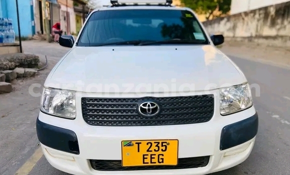 Buy Used Toyota Succeed White Car in Biharamulo in Kagera Buy Used Toyota Succeed White Car in Biharamulo in Kagera