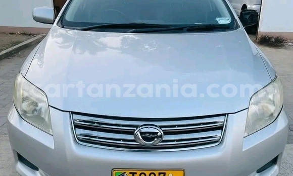 Nunua Ilio tumika Toyota Axio Nyeupe Gari ndani ya Buhigwe nchini Kigoma