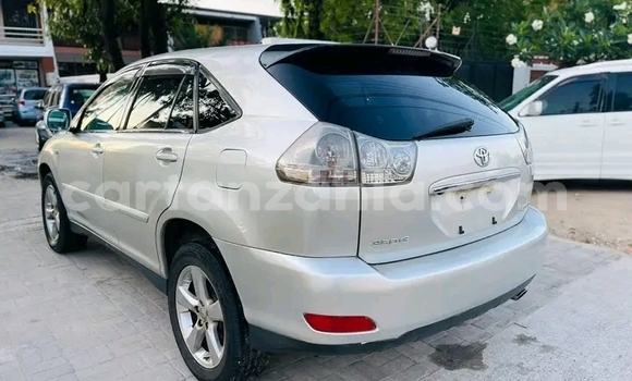 Buy Used Toyota Harrier White Car in Buhigwe in Kigoma Buy Used Toyota Harrier White Car in Buhigwe in Kigoma