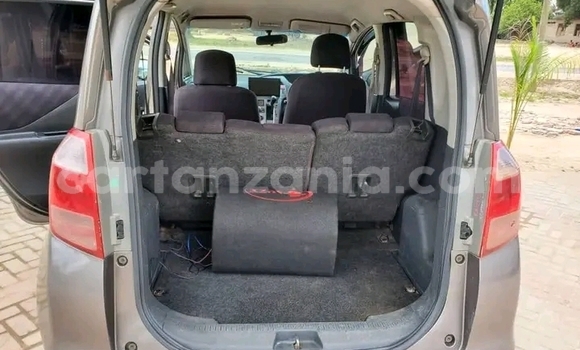 Buy Used Toyota Ractis Other Car in Buhigwe in Kigoma Buy Used Toyota Ractis Other Car in Buhigwe in Kigoma