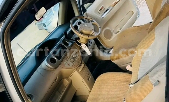 Buy Used Toyota Porte Other Car in Biharamulo in Kagera Buy Used Toyota Porte Other Car in Biharamulo in Kagera