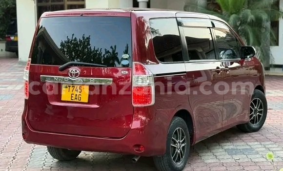 Buy Used Toyota Noah Red Car in Buhigwe in Kigoma Buy Used Toyota Noah Red Car in Buhigwe in Kigoma