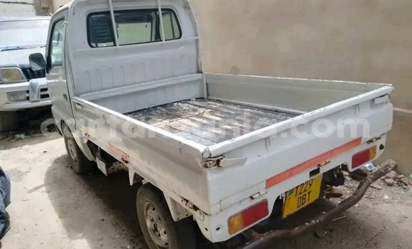 Buy Used Suzuki Carry White Car in Buhigwe in Kigoma Buy Used Suzuki Carry White Car in Buhigwe in Kigoma