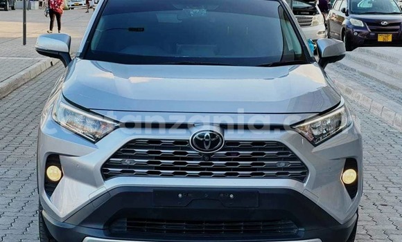 Buy Import Toyota RAV4 Silver Car in Dar es Salaam in Dar es Salaam