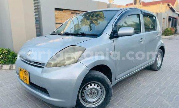 Nunua Ilio tumika Toyota Passo Nyingine Gari ndani ya Dar es Salaam nchini Dar es Salaam
