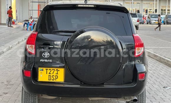 Nunua Ilio tumika Toyota RAV4 Nyeusi Gari ndani ya Dar es Salaam nchini Dar es Salaam